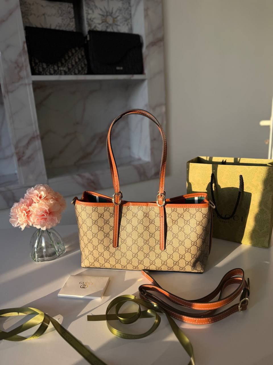 Gucci Emblem medium tote bag  сумка жіноча
