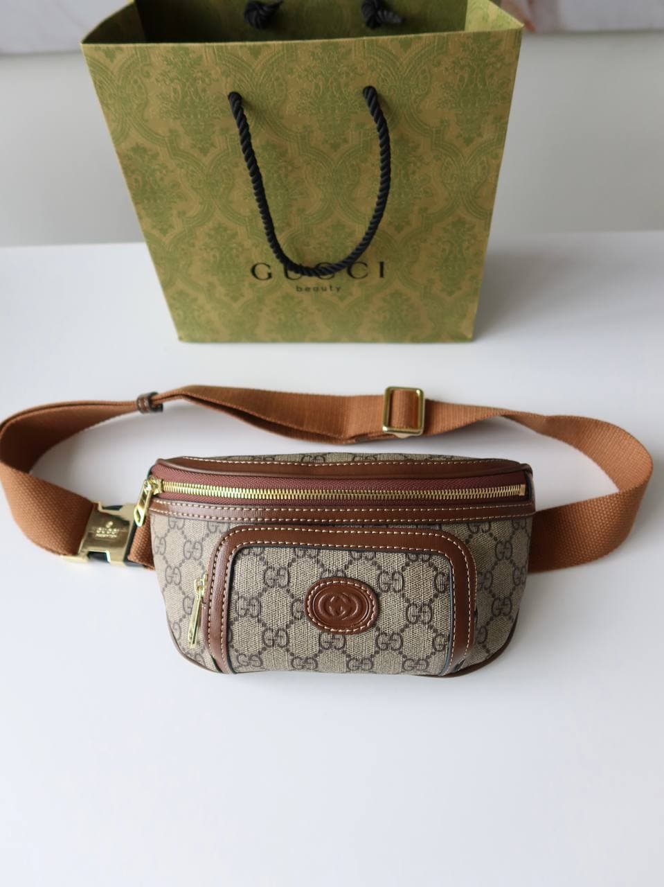 Бананка Gucci